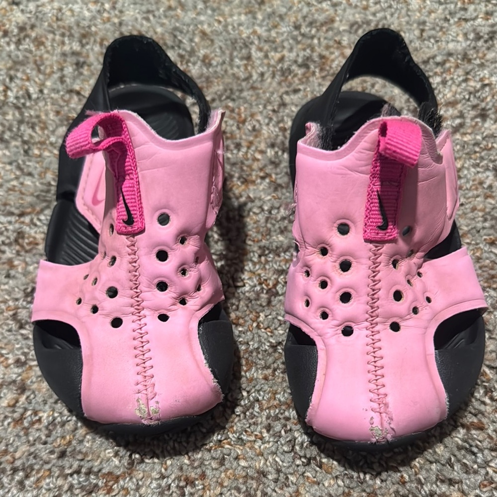 Nike Sunray Velcro On Pink Sandals